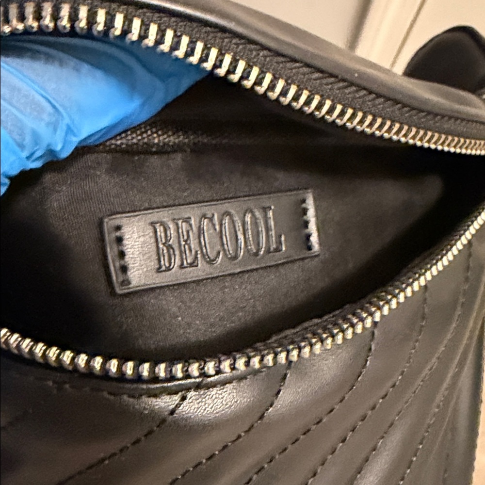 BE COOL Quilted Black Leather Bag